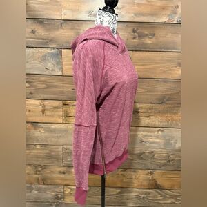 Heathered Pink Relaxed Hoodie with Long Sleeves and Ribbed Details​